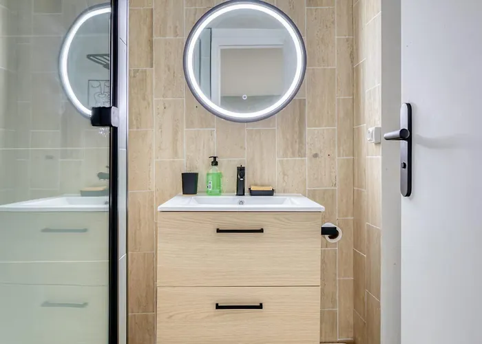 Apartment Le Monet Joli Vue Cathedrale !