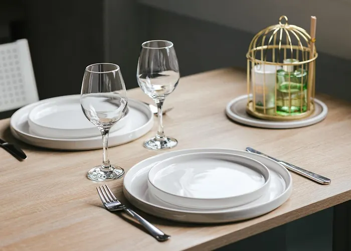 Le Monet Joli Vue Cathedrale !